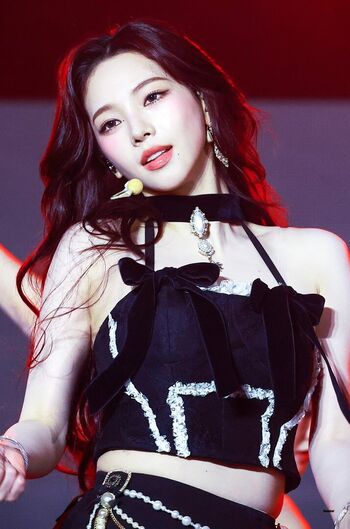 Full leaked Womenk pop page private onlyfans photo