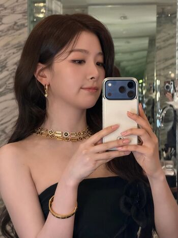 Full leaked Womenk pop page private onlyfans photo