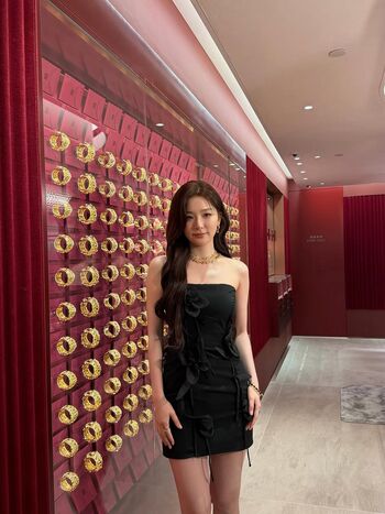 Full leaked Womenk pop page private onlyfans photo