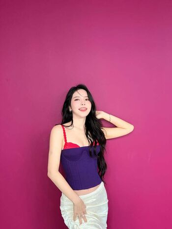 Full leaked Womenk pop page private onlyfans photo