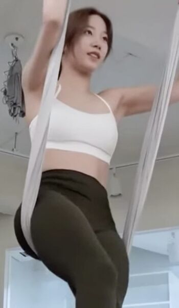 Full leaked Womenk pop private onlyfans photo
