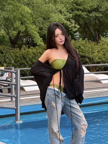 Full leaked Womenk pop page private onlyfans photo