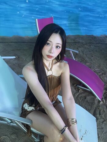 Full leaked Womenk pop page private onlyfans photo