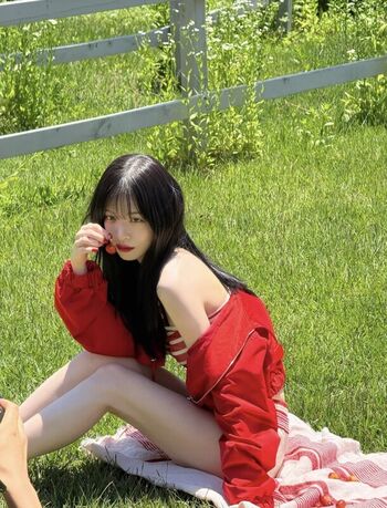 Full leaked Womenk pop page private onlyfans photo