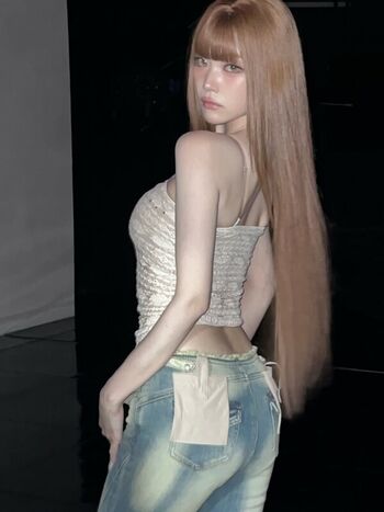 Full leaked Womenk pop page private onlyfans photo