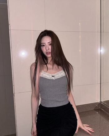 WomenK-pop