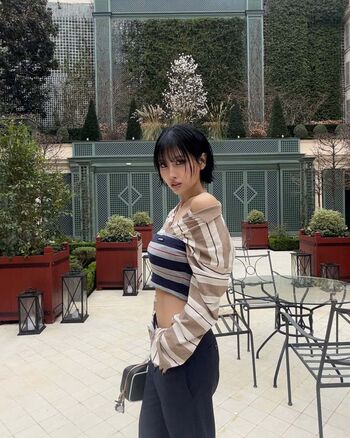 Full leaked Womenk pop page private onlyfans photo