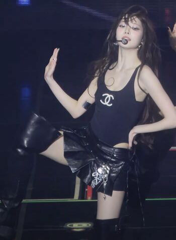 Full leaked Womenk pop page private onlyfans photo