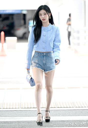 WomenK-pop