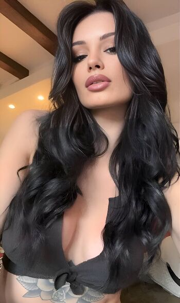 Full leaked Wwe paige private onlyfans photo