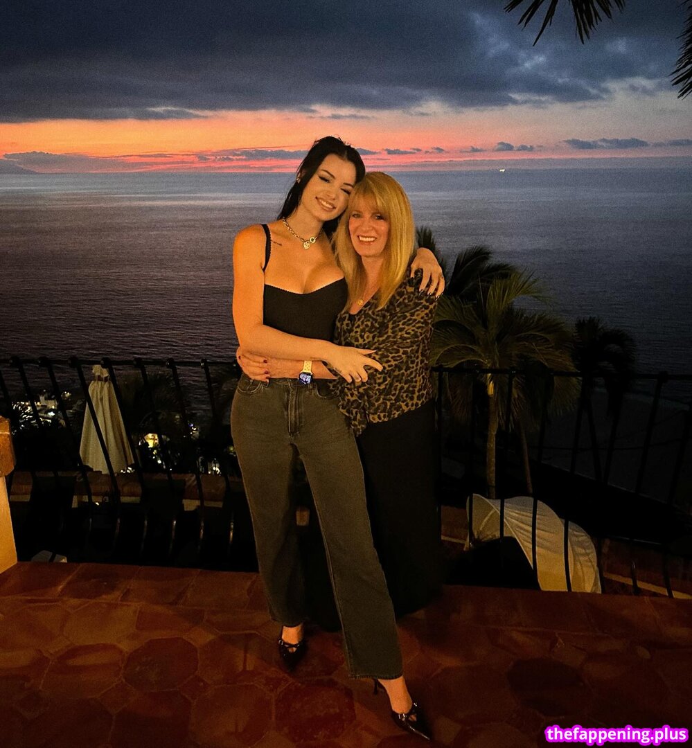 WWE's Paige / Saraya Bevis