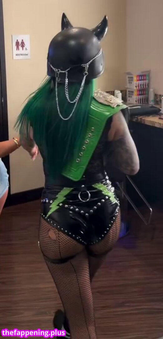 Shotzi Blackheart / ShotziWWE / WWE Shotzi नग्न OnlyFans फोटो #418