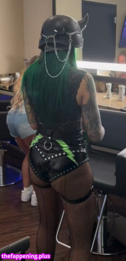 Shotzi Blackheart / ShotziWWE / WWE Shotzi Çıplak OnlyFans Fotoğrafı #420
