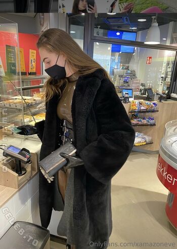 Full leaked Xamazoneve page private onlyfans photo