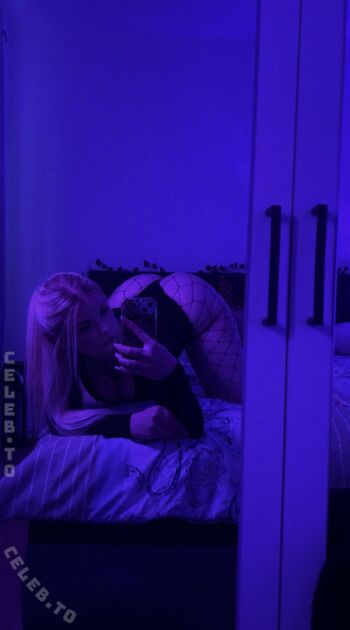 Full leaked Xblondie private onlyfans photo