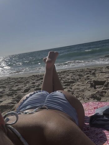Full leaked Xclusivemelll private onlyfans photo