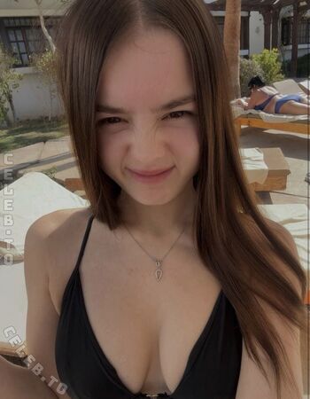 Full leaked Xdshka private onlyfans photo