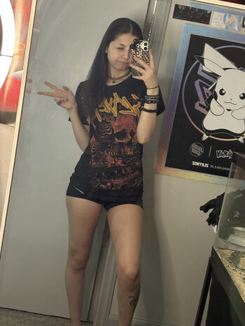 xenluvsmiku