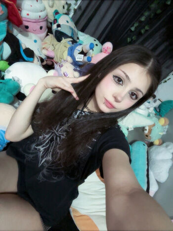 xenluvsmiku