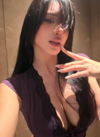 Full leaked Xialan page private onlyfans photo