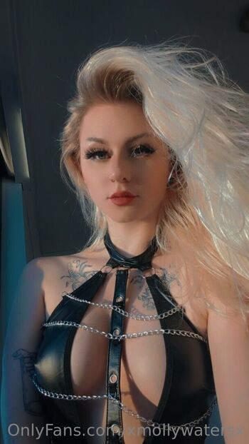 xmollywatersx