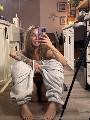 Full leaked Xnicoleanistonx private onlyfans photo