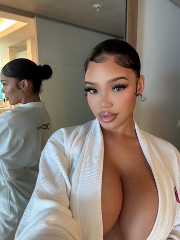 Full leaked Xttiona private onlyfans photo