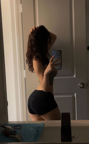 Full leaked Xuvah private onlyfans photo