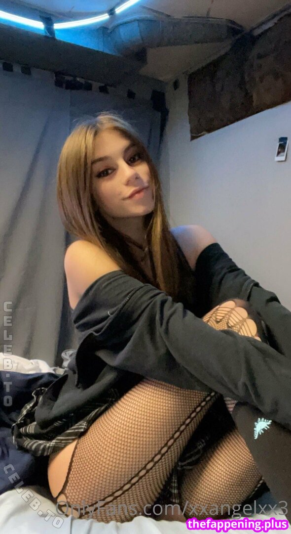 DaBrattyAngel / go.away.you.l0sers / https: / stop_stalking_me.69 / xxangelxx3 Photo OnlyFans Nu #1