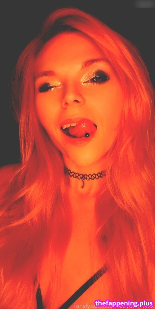 xxblueeyedkittyxx Naakte OnlyFans Foto #4