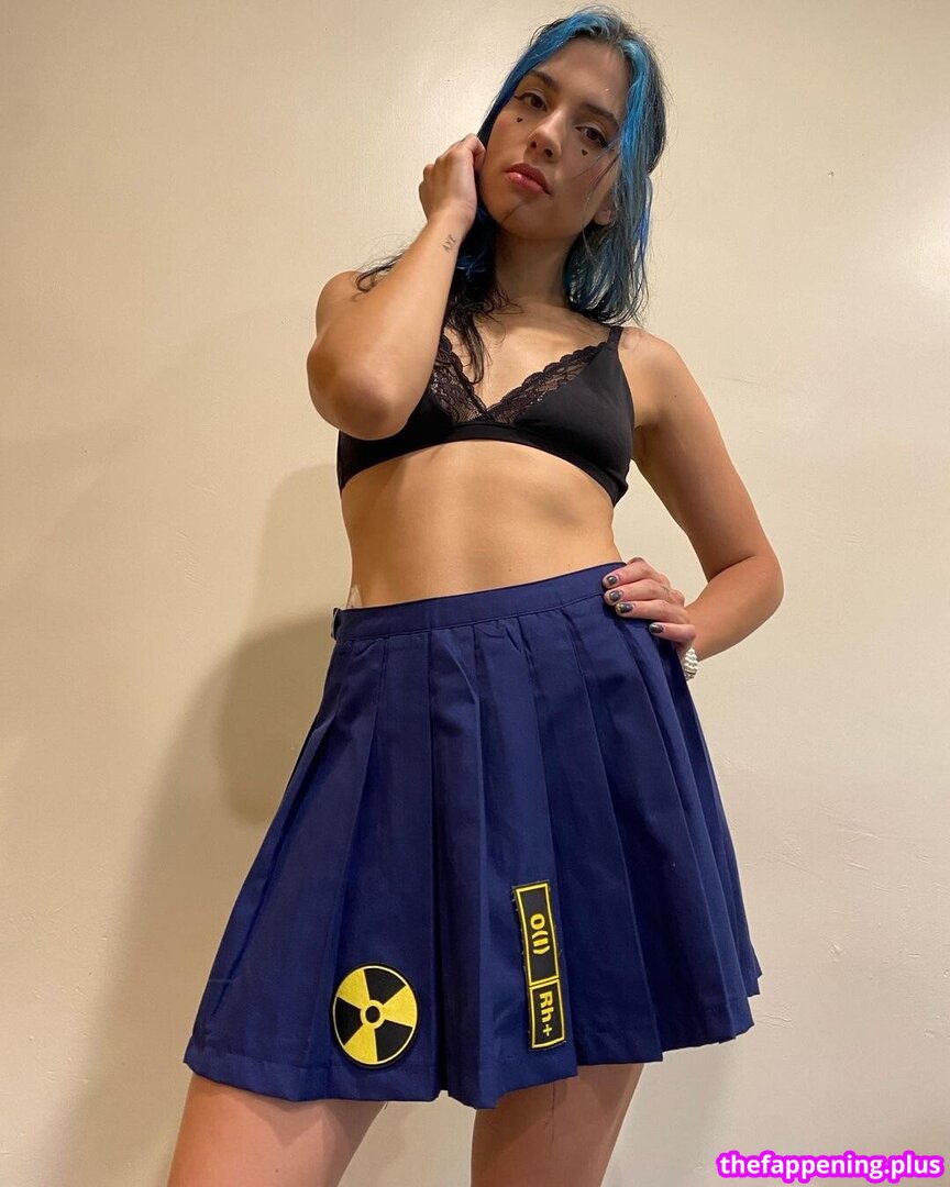 nadya tolokonnikova / nadyariot / pussyrrriot / xxpussyriotxx Photo OnlyFans Nu #39