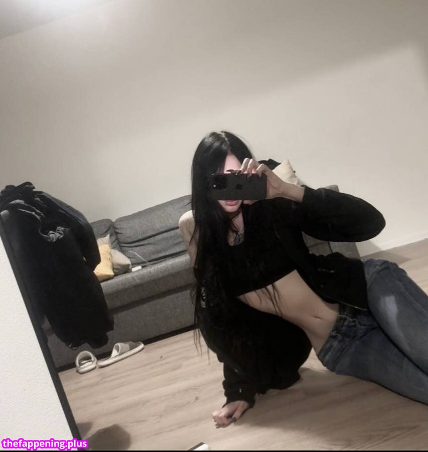 xxquru Nude OnlyFans Photo #5