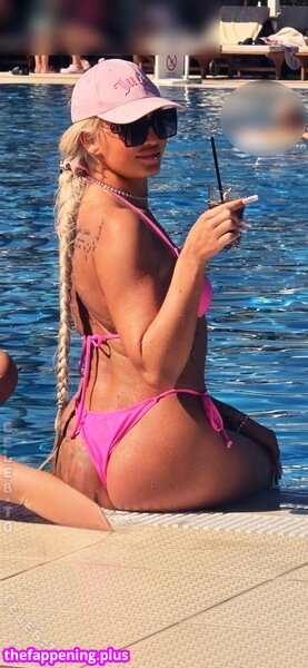 lunayourfavbarbie / xxsavagebarbiexx / xxsavagexbarbiexx Naken OnlyFans Foto #1
