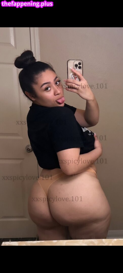 xxspicylove.101 Foto OnlyFans Desnuda #4