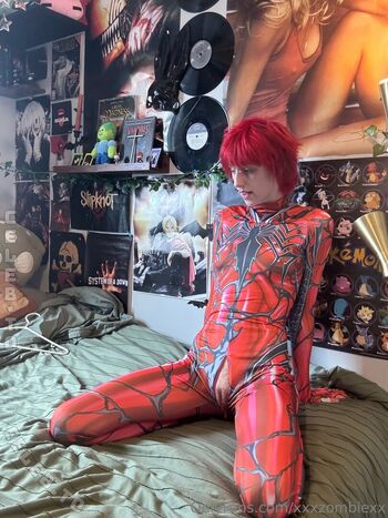 Full leaked Xxxzombiezx page private onlyfans photo