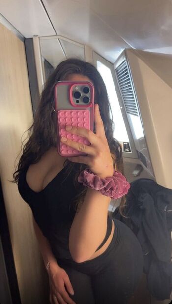 Full leaked Yamina m private onlyfans photo