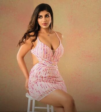Full leaked Yashika anand private onlyfans photo