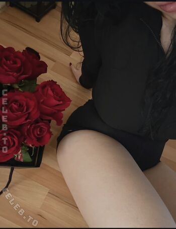 Full leaked Yasilisches page private onlyfans photo