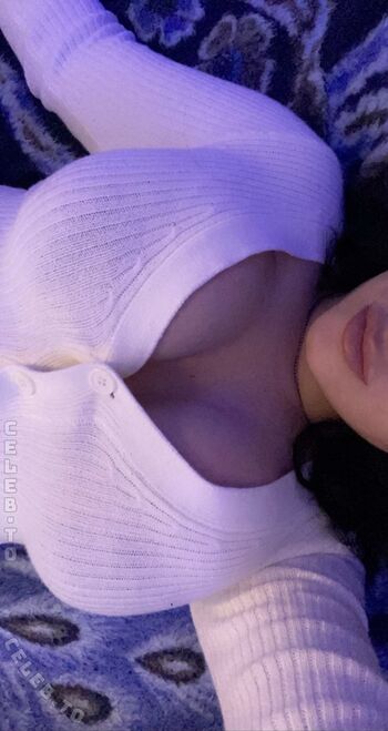 Full leaked Yasilisches private onlyfans photo