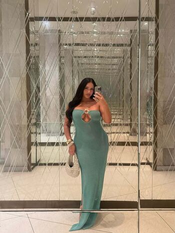 Full leaked Yasmine minovski private onlyfans photo