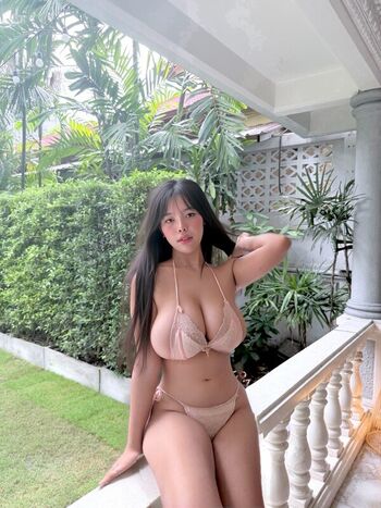 Full leaked Yasmintales qn private onlyfans photo
