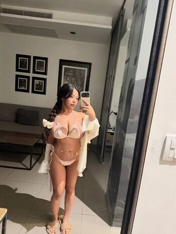 Full leaked Yasmintales qn private onlyfans photo