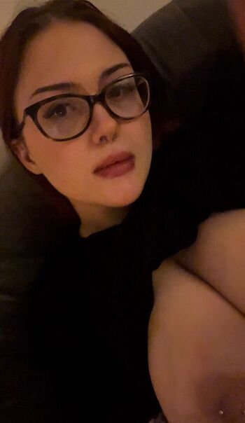 Full leaked Yeggirlie private onlyfans photo