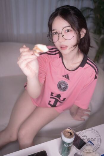 Full leaked Yeha y page private onlyfans photo