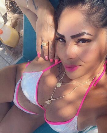 Full leaked Yeinny pacheco private onlyfans photo