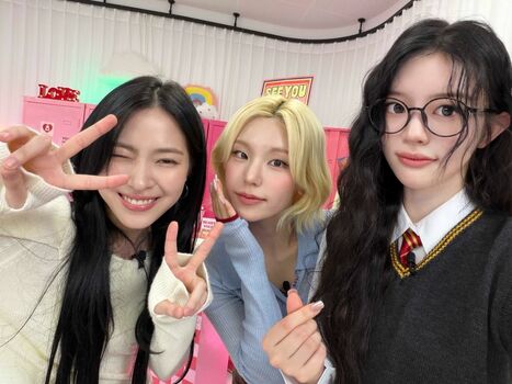 Yeji - ITZY (예지, Hwang Ye-ji)