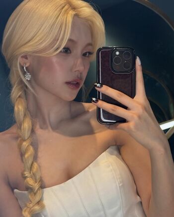 Yeji - ITZY (예지, Hwang Ye-ji)