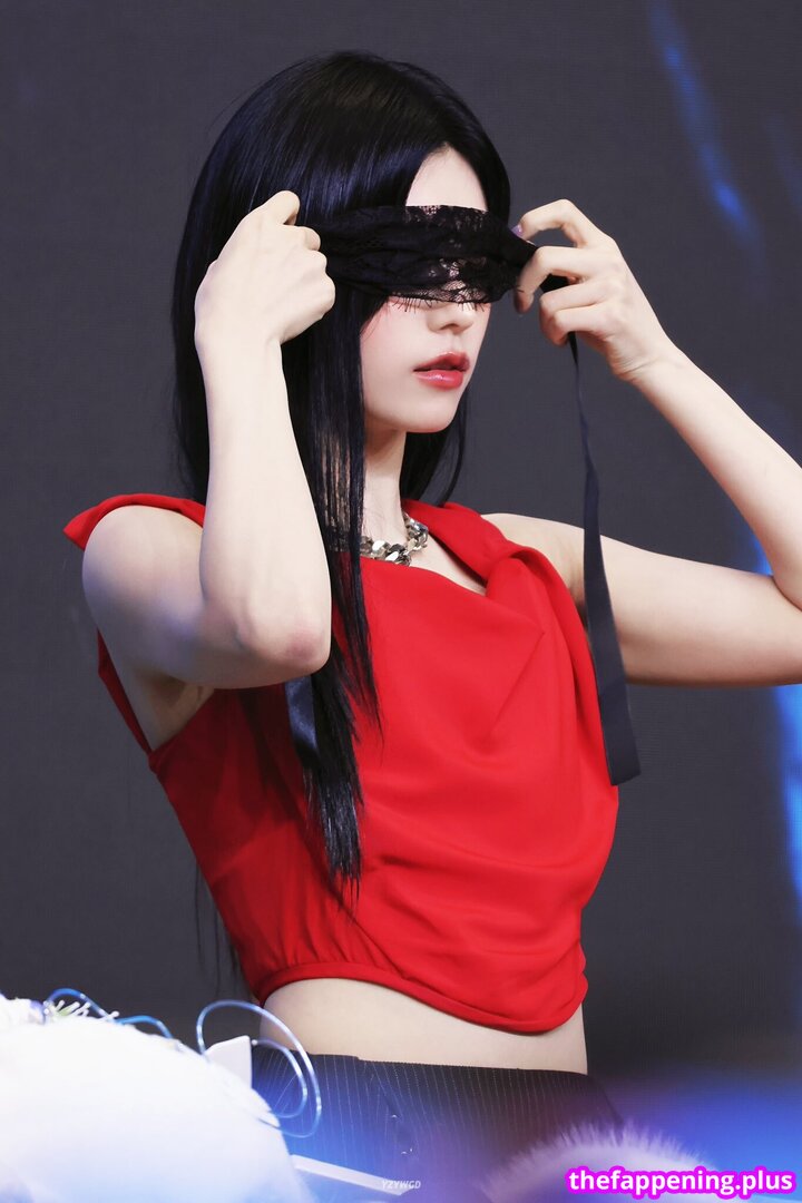 Yeji - ITZY (예지, Hwang Ye-ji)