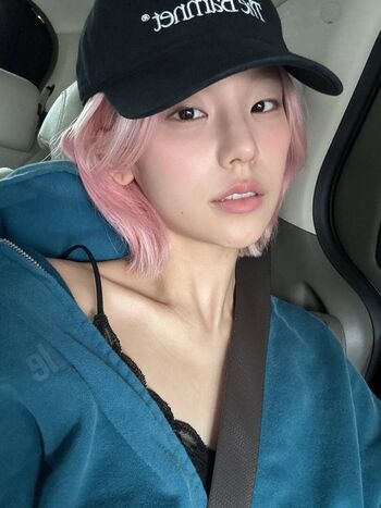 Full leaked Yeji private onlyfans photo