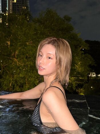 Full leaked Carmela clutch/ private onlyfans photo
